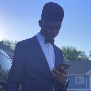 Meet your Posher, Amar